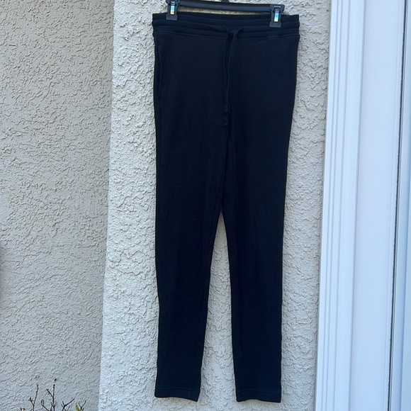 Tna Aritzia Black Waffle Knit Jogger Pant Women's Size S - Picture 2 of 10